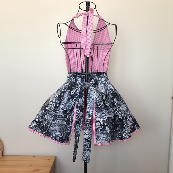 Pink and black skulls Apron. Rockabilly, Burlesque, 50s pin-up, goth - Picture 3 of 11